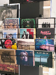 Photo n°18 de Les Bains - Marciac à Marciac (Magasin)