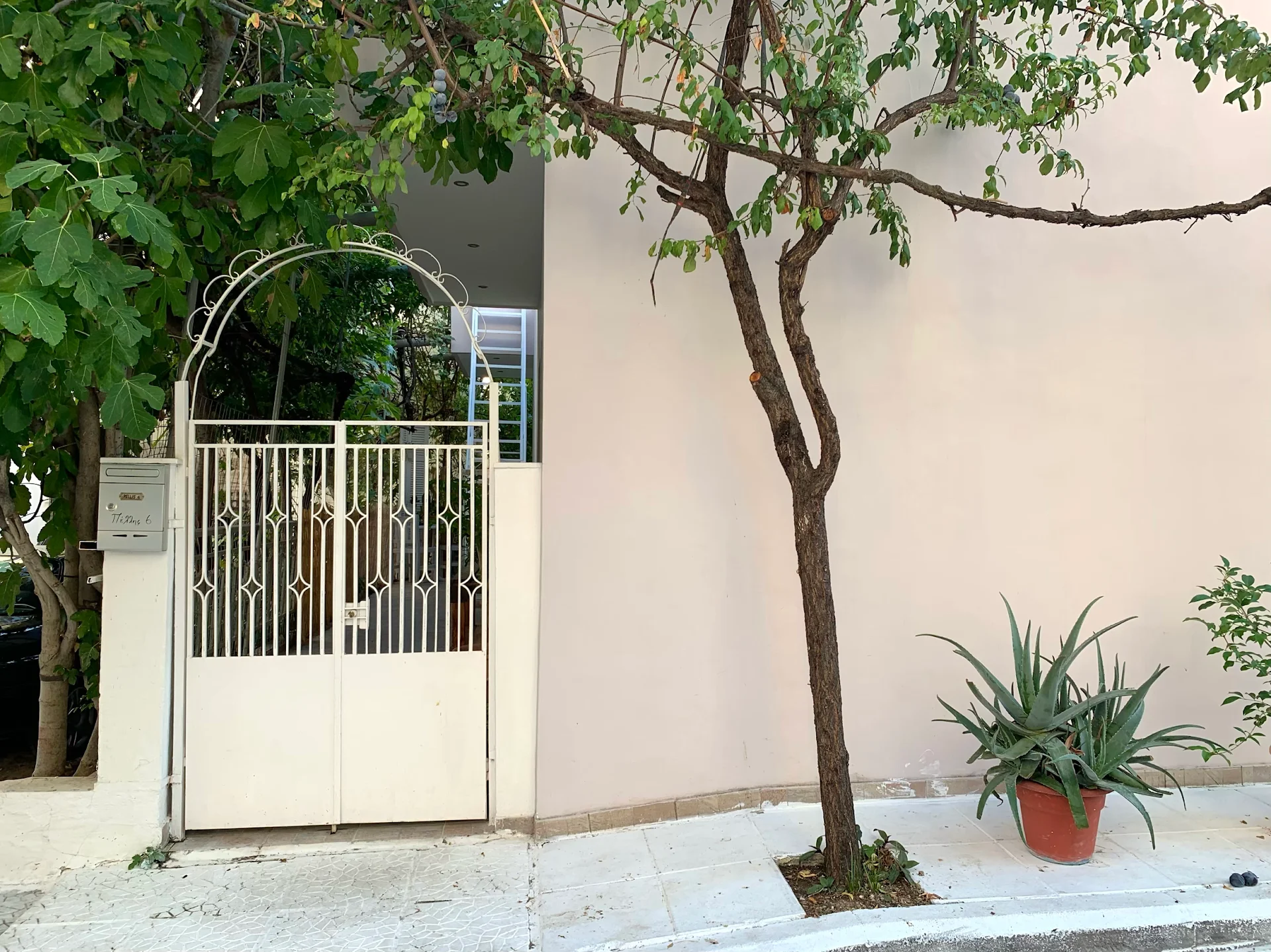 OASIS HOUSE - detached house in Thessaloniki