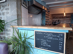 Photo n°1 de Bar Tabac Crêperie Epicerie L'Escale à Regnéville-sur-Mer (Bar-tabac)