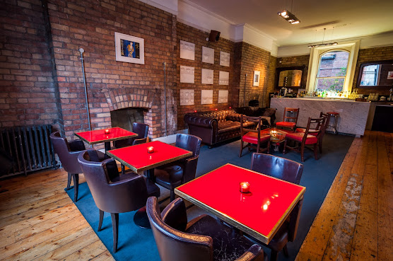 Kellys Hotel by null