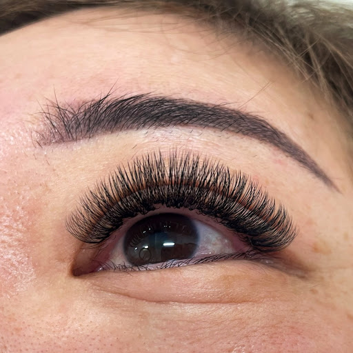 Lash Blossom - Thumbnail