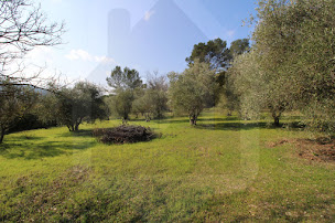 Photo n°14 de Côté Place à Gonfaron (Agence immobilière)