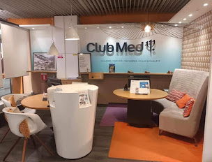 Photo n°3 de Selectour - Bleu Voyages à Écully (Agence de location de maisons de vacances)