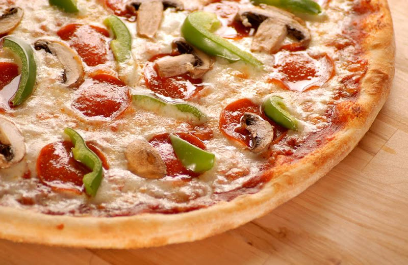 Edgartown Pizza — photo