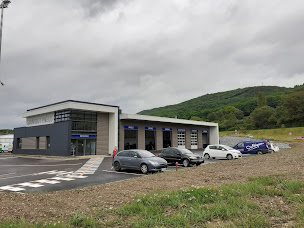 Photo n°15 de Euromaster Girardot Pneus - Lons Le Saunier à Perrigny (Magasin de pneus)