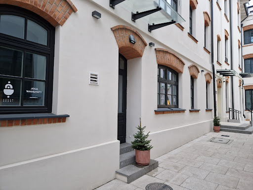 Tender Roads yoga shool