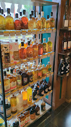 Photo n°7 de V and B Saintes à Saintes (Caviste)