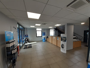 Photo n°9 de Euromaster Girardot Pneus - Lons Le Saunier à Perrigny (Magasin de pneus)