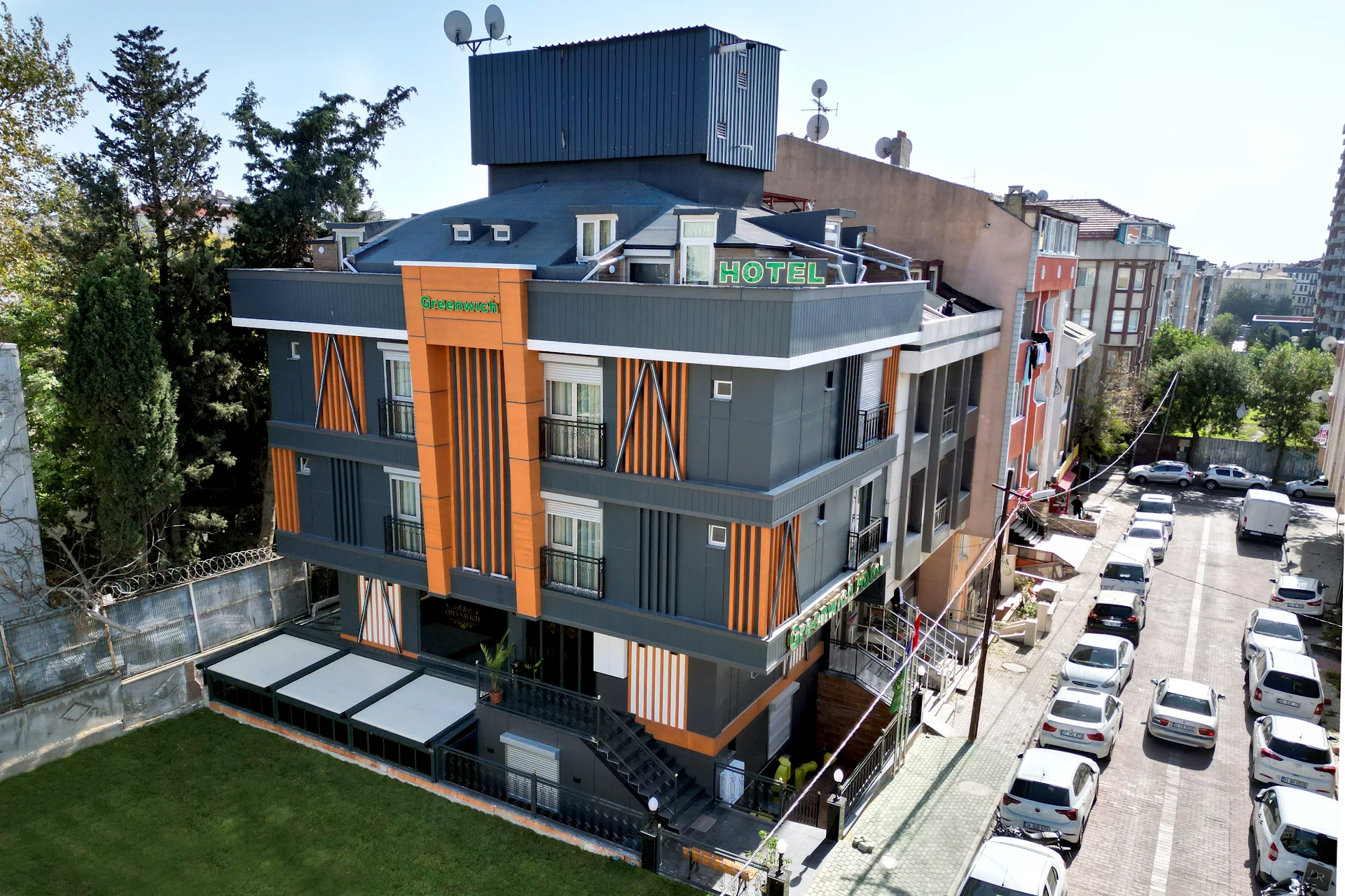 GreenWich Avc谋lar Hotel