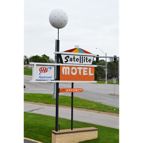 Satellite Motel by null