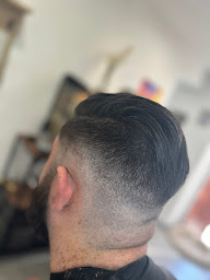 Photo n°15 de LE STUDIO URBAN HAIR à Contes (Salon de coiffure)