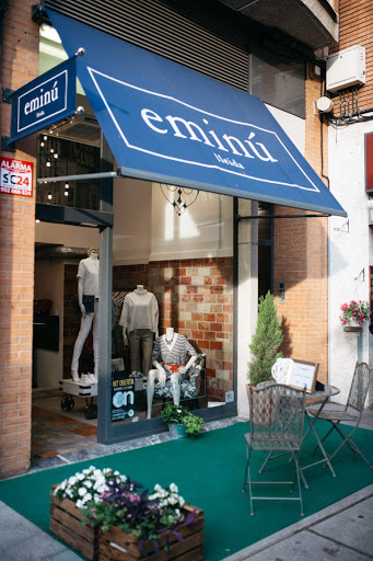 Eminú Logo