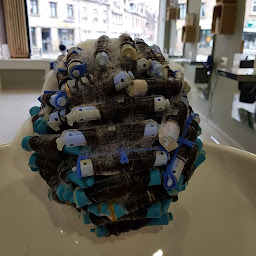 Photo n°44 de Au Comptoir d'Elise à Bergues (Magasin de perruques)