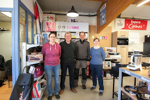 Photo n°5 de Proxi Confort - Roger Sté d'Exploitation des Etablissements à Barenton (Magasin de lave-linges et sèche-linges)