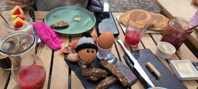 La Balançoire by La Bicyclette Rose - Restaurant