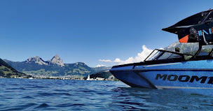 Photo n°15 de GET UP WAKE CLUB à Yvoire (Club de ski nautique)