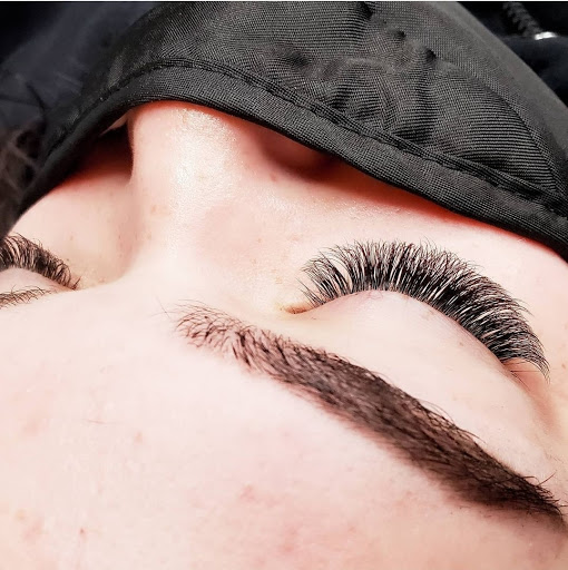 Queena Beauty - Lash & Brow