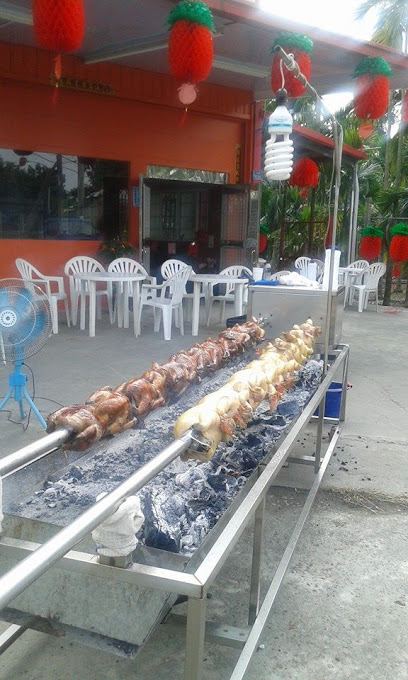 林俊逸的鋼管雞烤雞海鮮餐廳