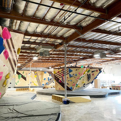 Grotto Climbing & Yoga - Miramar (G2) - Thumbnail