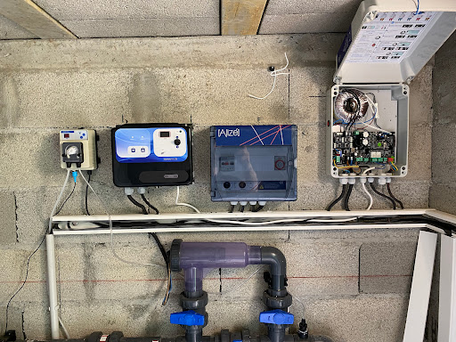 Photo de A l'eau fuite.piscine à Villefranque (64990)