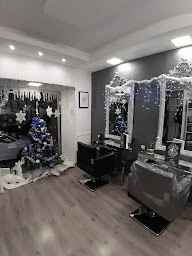 Photo n°49 de FIONALYS à Marseille (Salon de manucure)