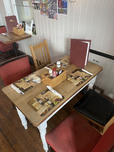 Comments and reviews of The Rover Inn