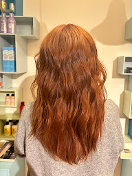 Photo n°17 de JOY COIFFURE à Marseille (Salon de coiffure)