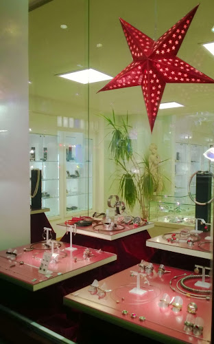 Cadó - Schmuck und Trauringe