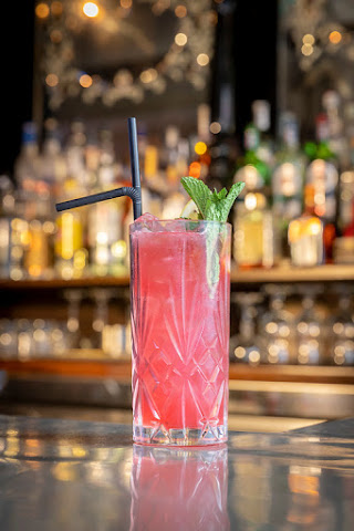 The Trinity City Hotel by null