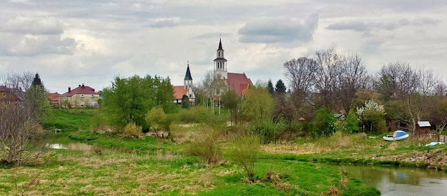 Comentarii opinii despre Kościół pw. Matki Bożej Częstochowskiej