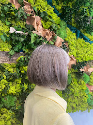 Photo n°3 de LAWINE - Coiffeur Strasbourg - Bourse Austerlitz à Strasbourg (Salon de coiffure)