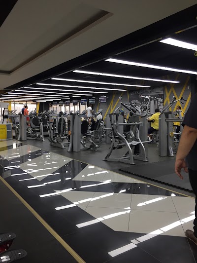 Photos of Gold's Gym