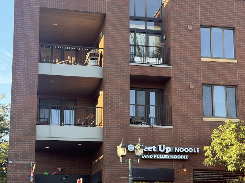 Meet Up Noodle - 碰个面 — photo