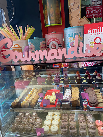 Le Comptoir De Famille