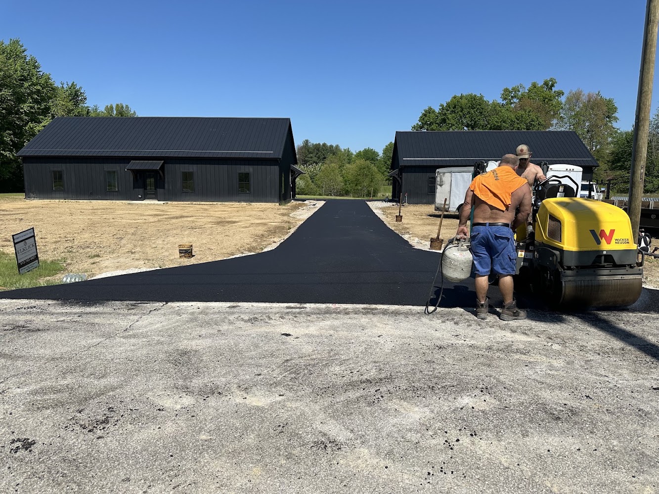 Hacker's Paving photo 2