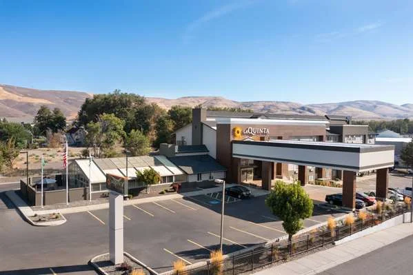 Ramada by Wyndham Yakima