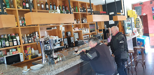 Cafe Larri Bar