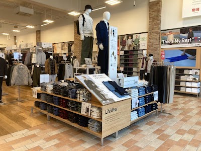 ユニクロ 四万十ショッピングガーデン店