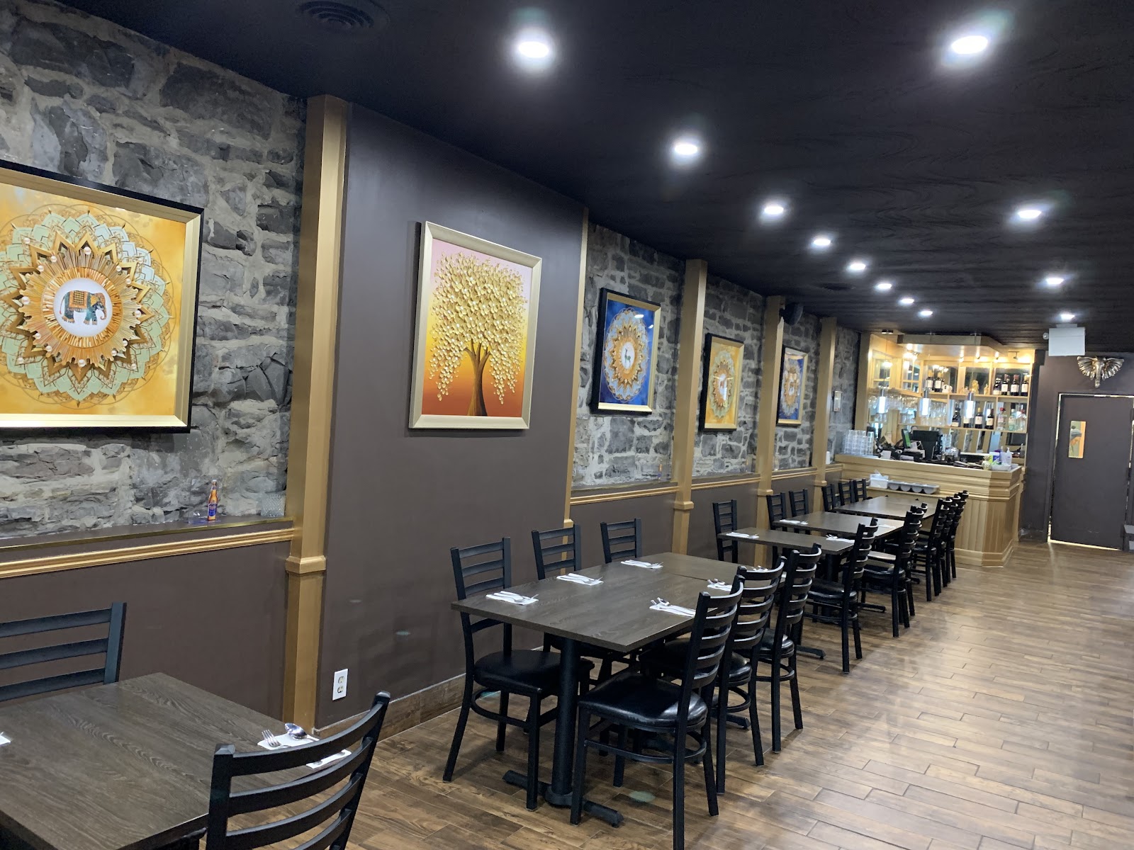Mango Thai and Pan-Asian Cuisine — photo 1
