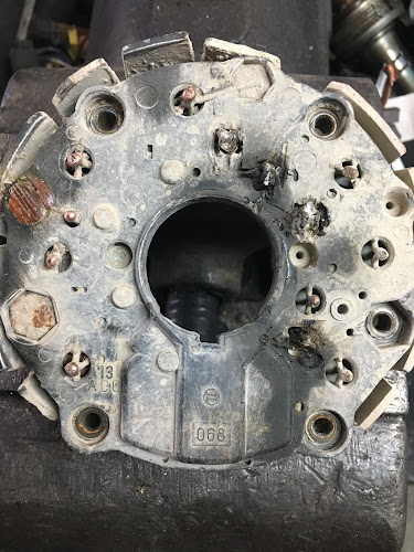 Opinii despre Σκαμαντζαρης Ελευθέριος în Ιωάννινα - Συνεργείο αυτοκινήτου