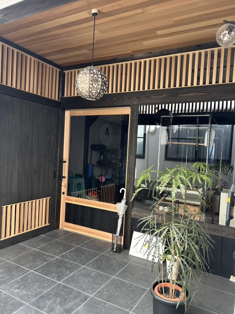 ピラティスアヴニールあやめ池店