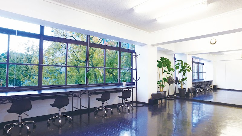 スタジオラインズ