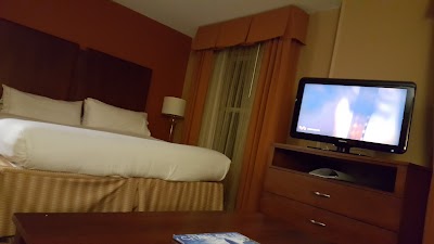 Photos of Holiday Inn Express & Suites Huntersville-Birkdale