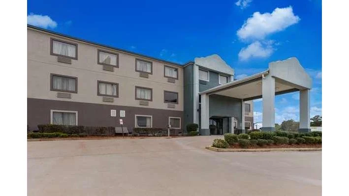 Quality Inn & Suites Pearl-Jackson