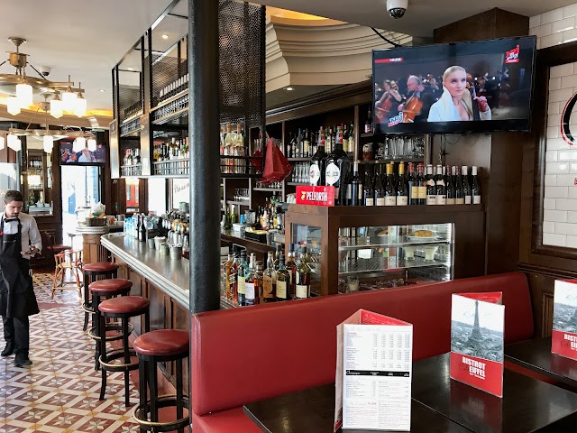 Eiffel Cafe