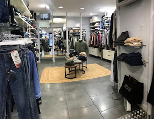 Photo n°2 de Magnétic à Aubenas (Magasin de vêtements)