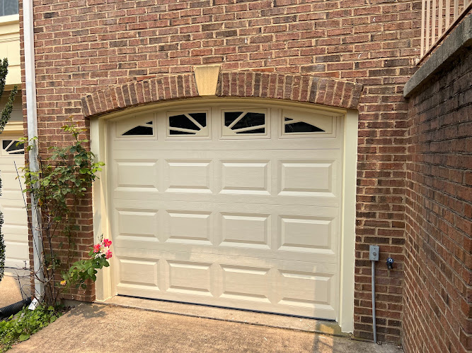 Lincoln Garage Doors
