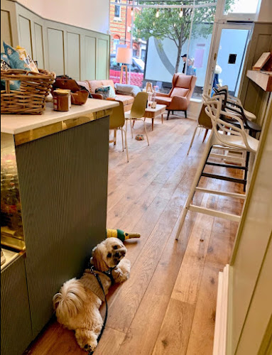 Mr and Mrs Small café photo