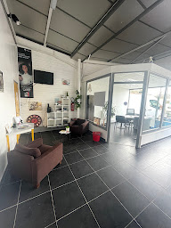 Photo n°3 de Agence RENAULT CANY - Louis SOREL à Cany-Barville (Atelier de carrosserie automobile)