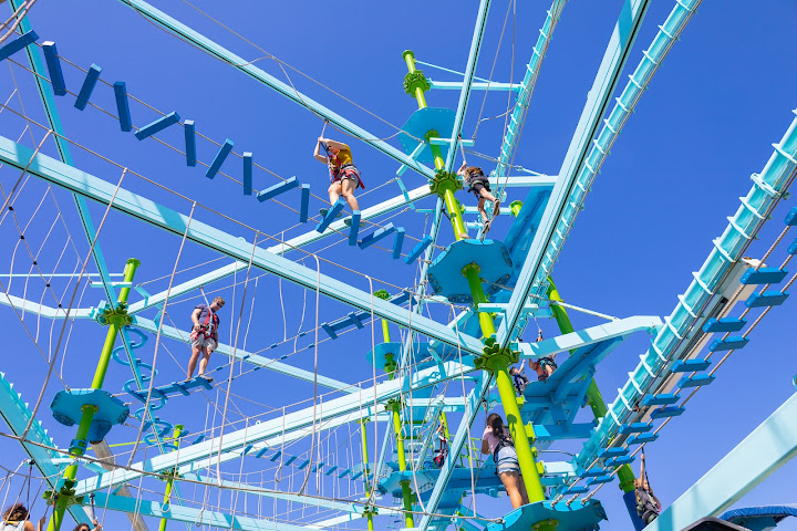 Laguna's Beach Bar + Grill by null